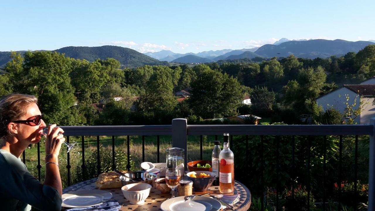 Splendide vue Pyrénées, Rez de jardin 2 chambres Montjoie-en-Couserans Exterior foto